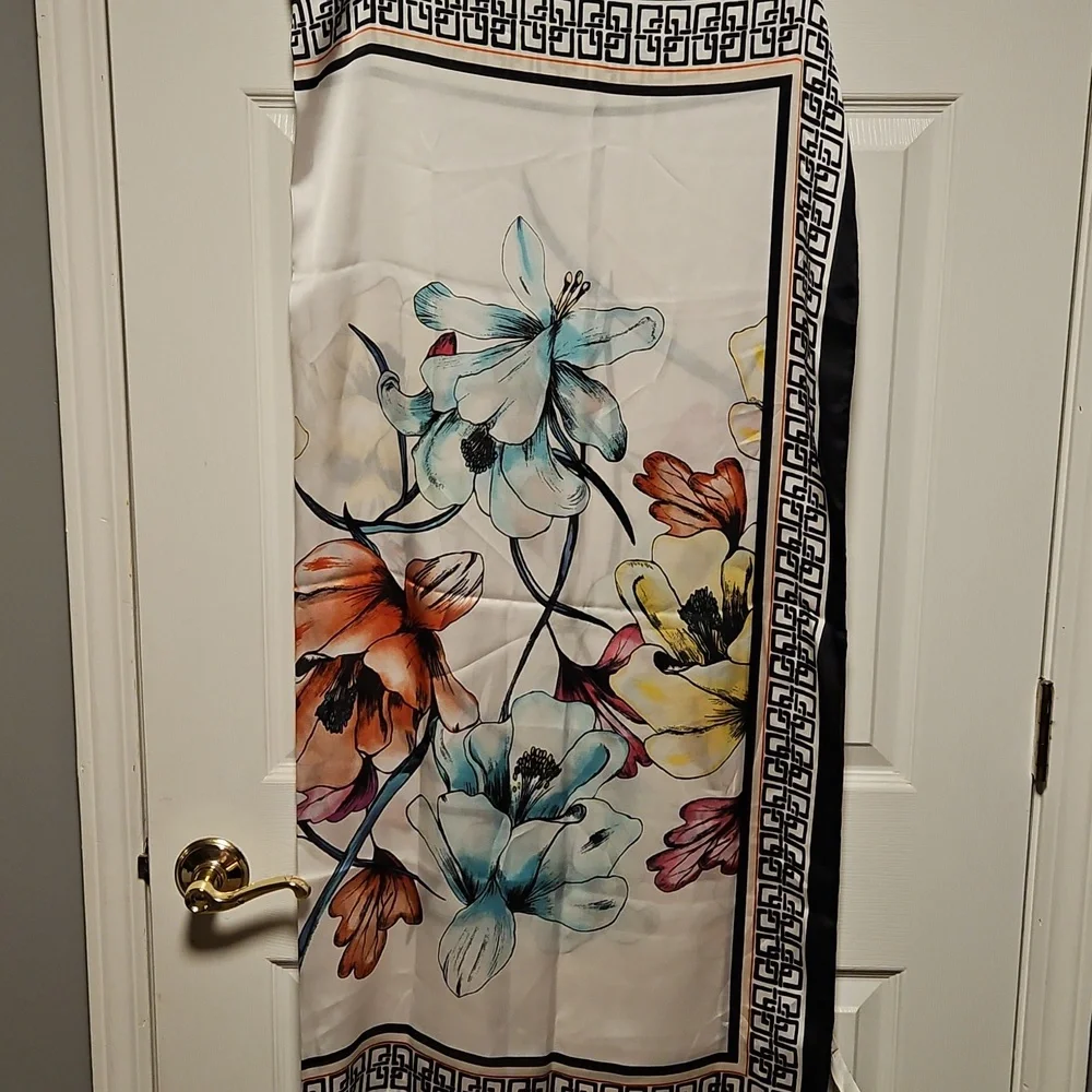 Chico's Beautiful Floral Print Scarf